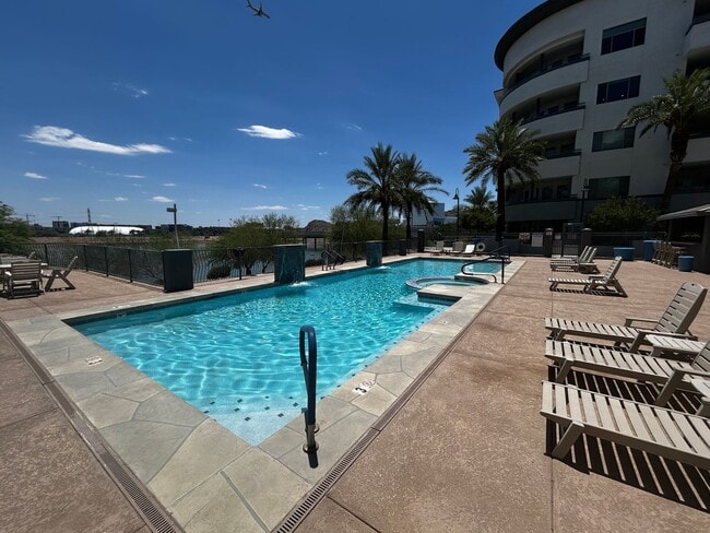 Primary Photo - 2 Bed 2 Bath Furnished Condo Tempe Resort-...