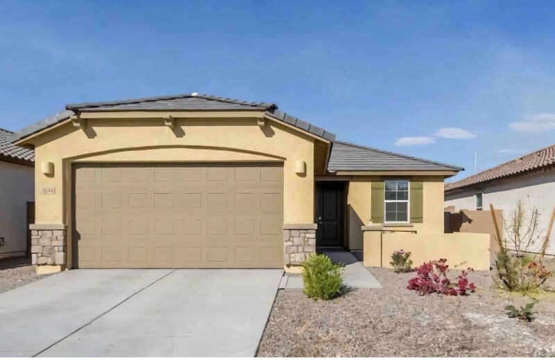 Building Photo - 3244 W Cedar Ridge Rd