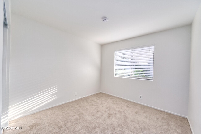 Building Photo - 150 Los Angeles Ave