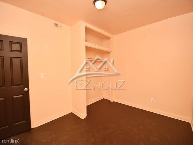 Building Photo - 3814 W Cold Spring Ln