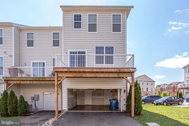 Building Photo - 43190 Whelplehill Terrace