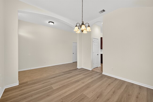 Building Photo - 22202 Thresher Ct