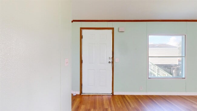 Building Photo - 435 16th St