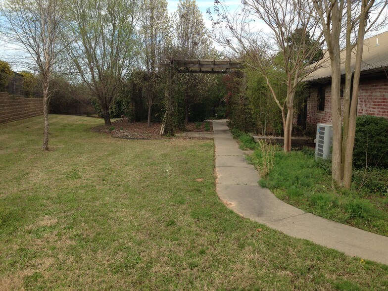Building Photo - 10 S Joplin Loop