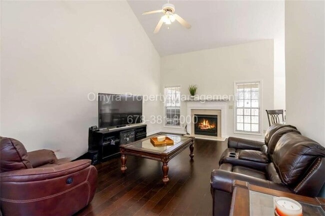 Building Photo - Beautiful 4 Bedroom House in Grayson!