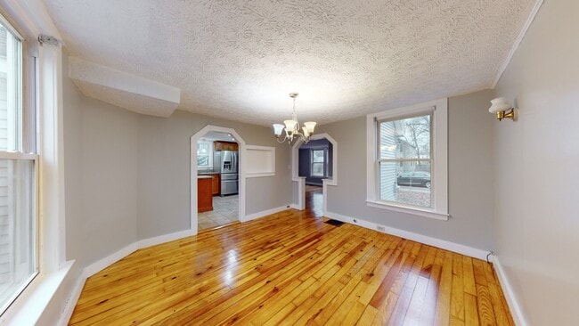 Building Photo - 15 Union St