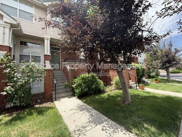 Building Photo - 9865 E Idaho St