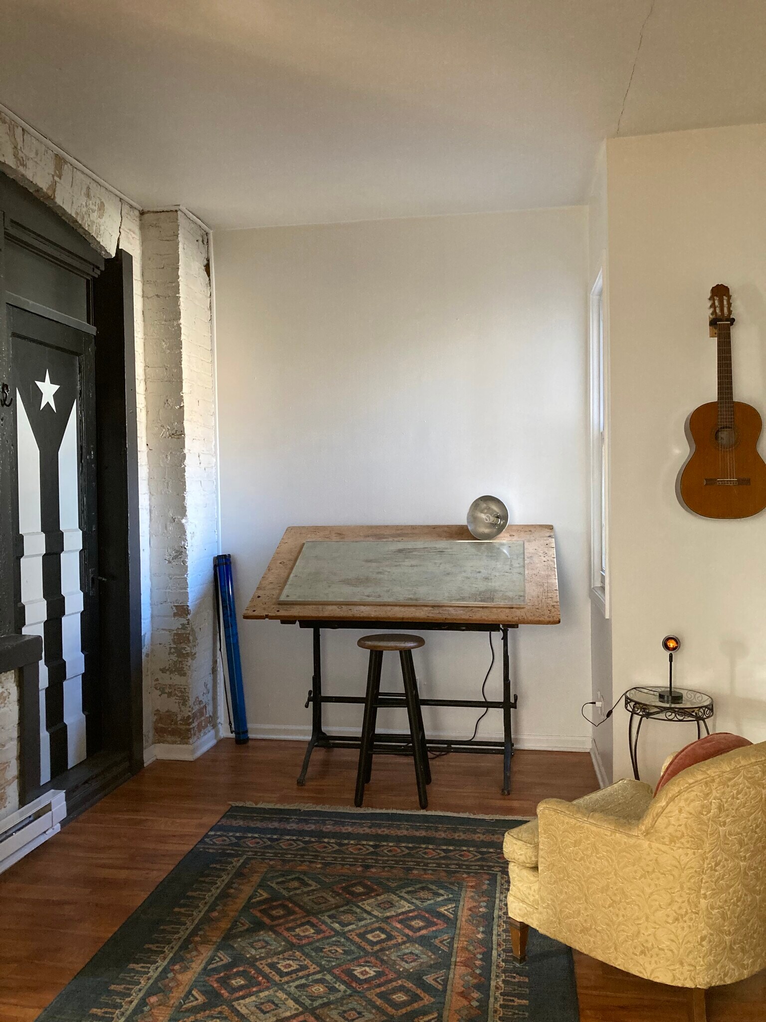 Building Photo - 2628 W Division St