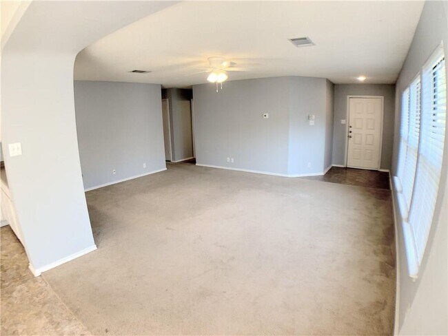 Building Photo - 3112 Settlement Dr