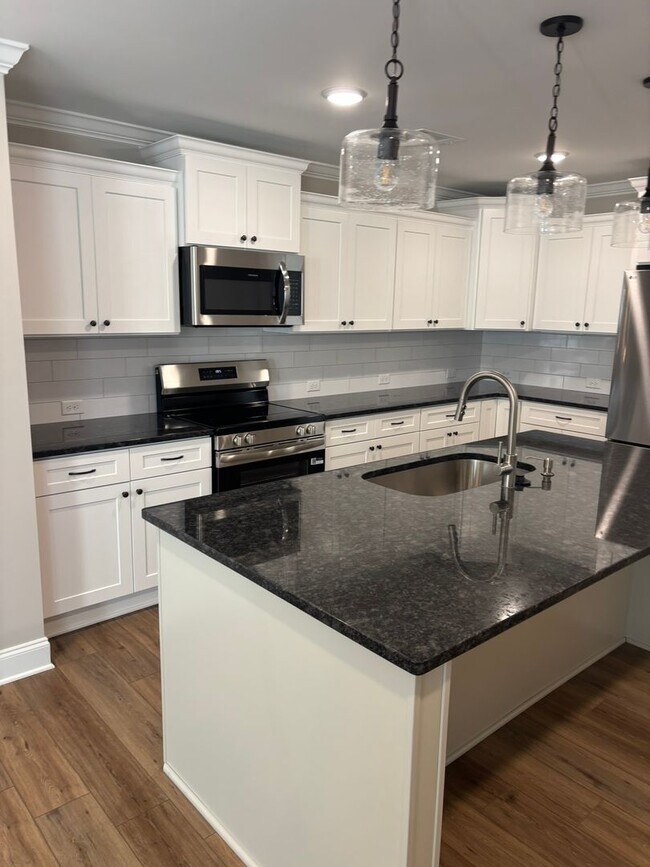 Building Photo - Modern Rental Home | Designed for Real Living