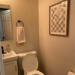 Building Photo - 5588 Azalea Ct