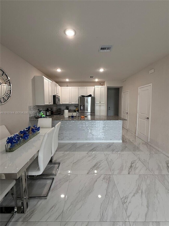 Building Photo - 10917 SW 232nd Terrace