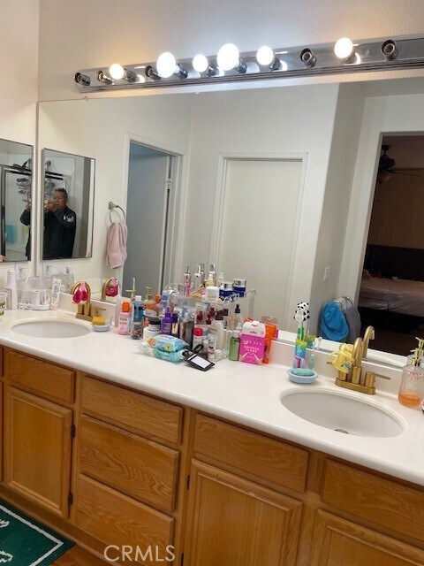 Building Photo - 34593 Princeton Dr