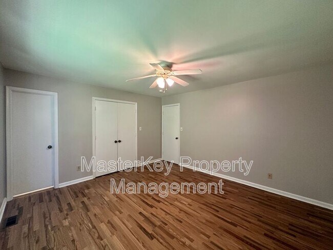 Building Photo - 4017 Grimstead Ln