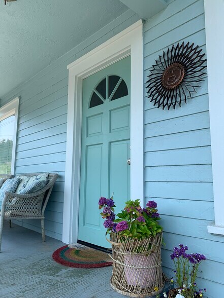 Building Photo - 850 Elrod Ave