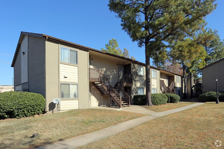 Urban Oaks 51st 2102 E 51st St S Tulsa OK 74105 Apartment Finder