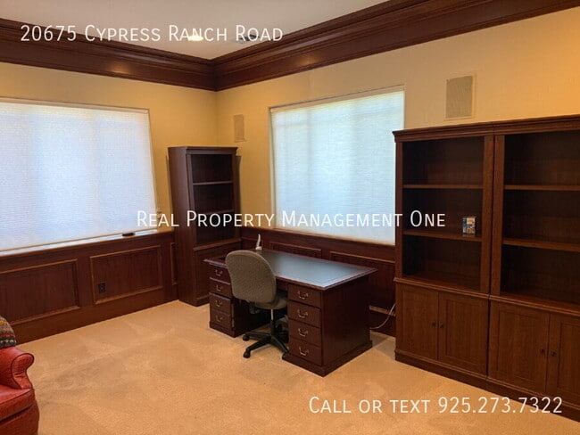 Building Photo - 20675 Cypress Ranch Rd