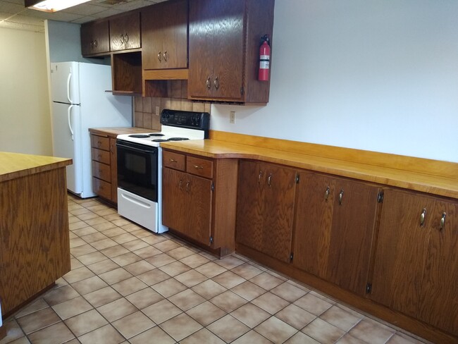 Kitchen - 325 Page Ave