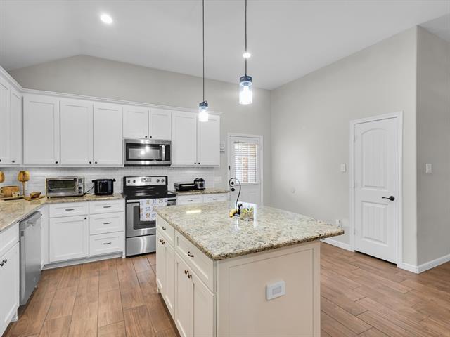 Building Photo - 10149 Lone Eagle Dr