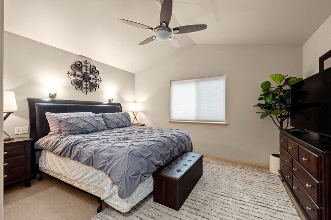 Building Photo - Eastside Olympia 3BD