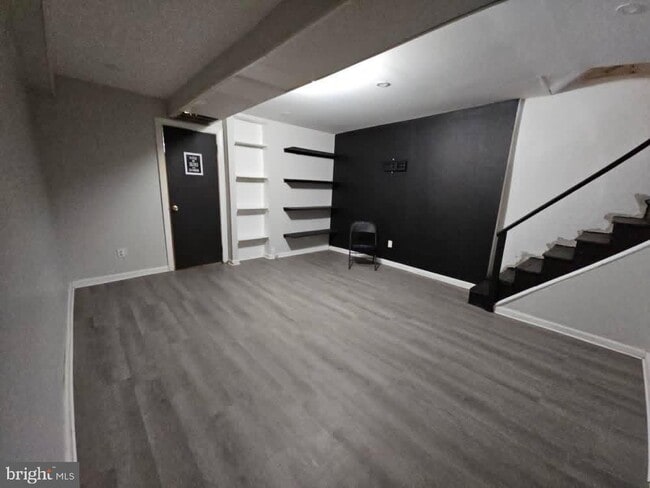 Building Photo - 5736 Woodcrest Ave