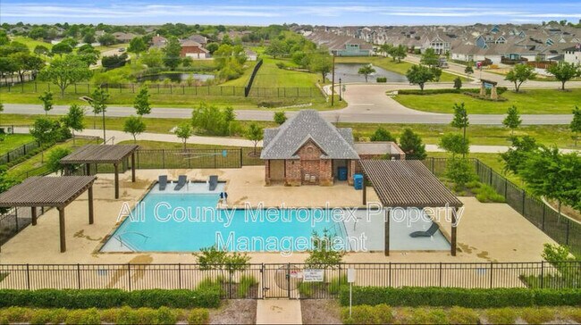 Building Photo - 7803 Norway Mews