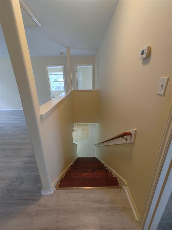 Building Photo - 28907 Fox Run Boulevard