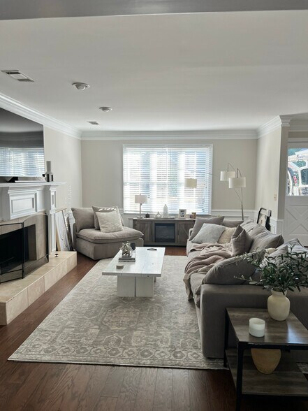 Building Photo - 958 Bridgegate Dr NE