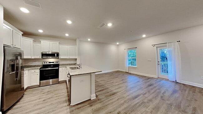 Building Photo - 74 Sandhill Pines Dr