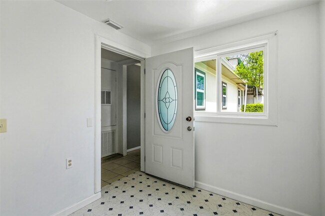 Building Photo - 2543 Co Rd 332