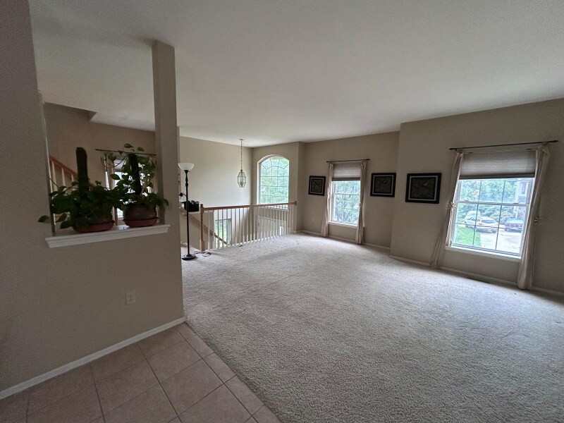 Building Photo - 73 Witman Dr