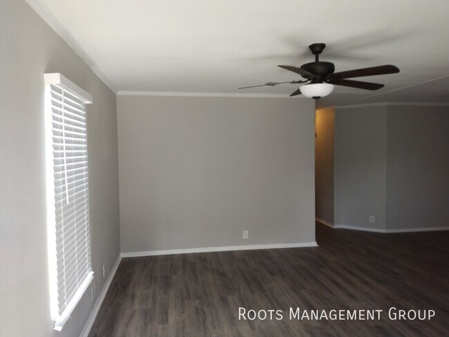 Building Photo - Home Available to Lease - Apply Today!