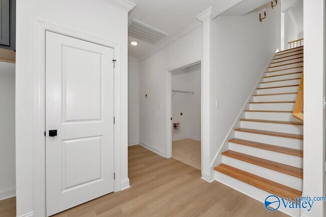 Building Photo - 101 Stenness Br