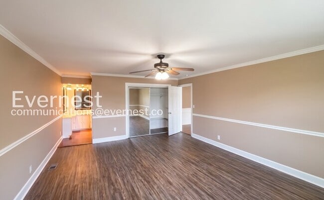 Building Photo - 5207 Evitt St