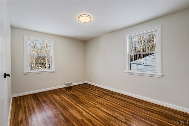 Building Photo - 63 Higby Rd