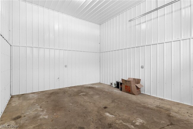 Building Photo - 14078 Beaver Creek Rd