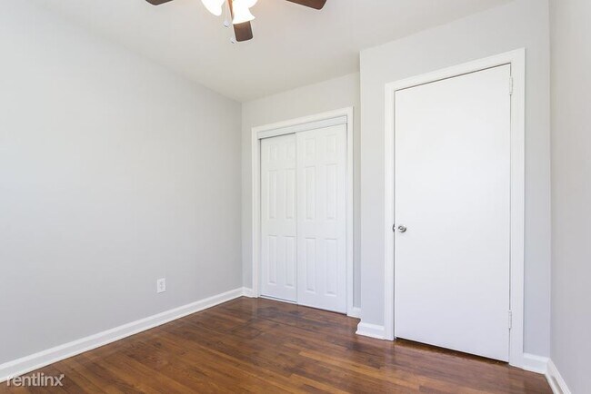 Building Photo - 3 br, 1 bath House - 3235 Bluebird Ln