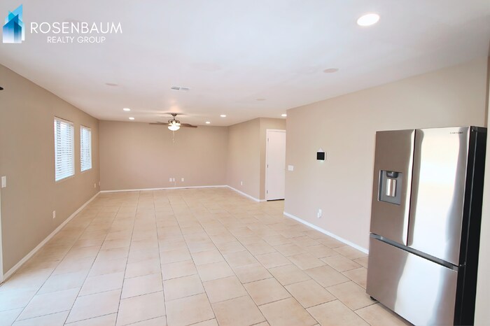 Building Photo - 1746 E Desert Moon Trail