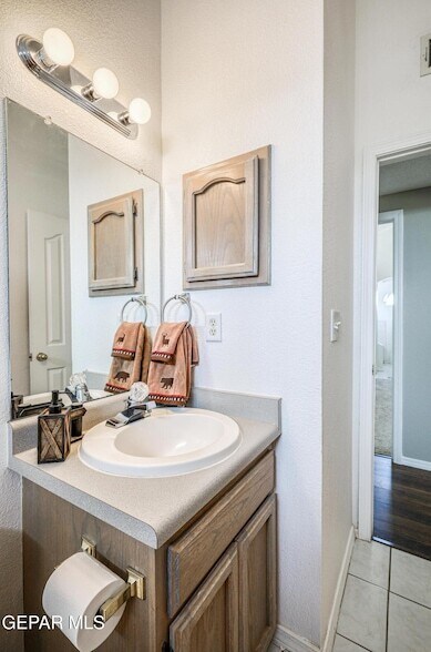 Building Photo - 12748 Tierra Pueblo Dr