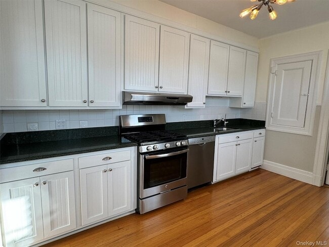 Building Photo - 330 Third Avenue Unit