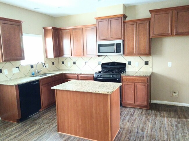 Building Photo - 2315 Thorn Berry Creek Ln