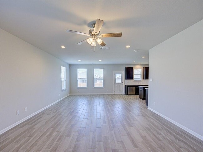 Building Photo - 128 Drifter Ln