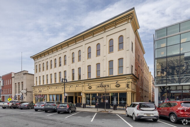 Building Photo - Pomeroy Lofts