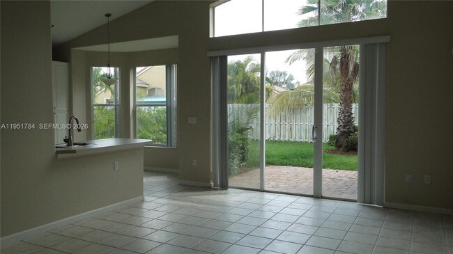 Building Photo - 18811 SW 29th Ct