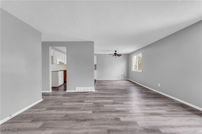 Building Photo - 8232 Crudele Dr