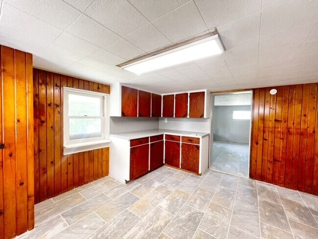 Building Photo - 2/3 BR Massillon Ranch for Rent