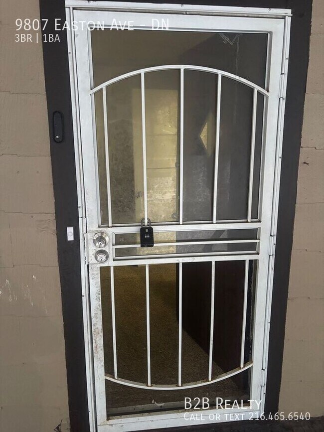 Building Photo - 9807 Easton Ave