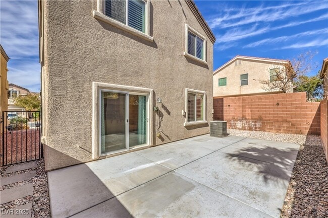 Building Photo - 6206 Clapton Way