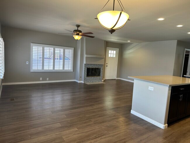 Building Photo - 73270 Desert Greens Dr N