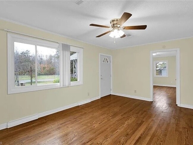 Building Photo - 361 Garland Dr